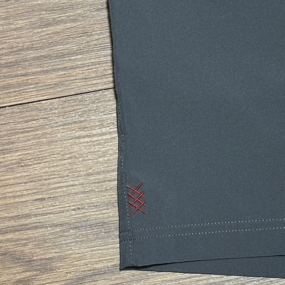 RHONE Dark Gray Lined Training Shorts Mens L Athletic Gym Run Active - Picture 3 of 9